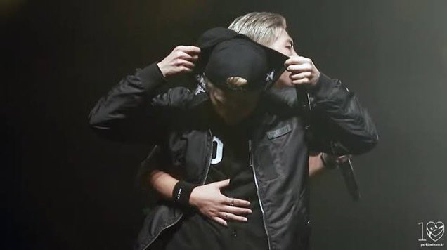 myglight's tweet photo. namgi who’s been together the longest, namgi who cried together when they won their first daesang, namgi who hugged each other first when they won artist of the year at the amas, yoongi who gives joon comfort the same way a childhood friend does. soulmates. https://t.co/6ICdkLYjPt
