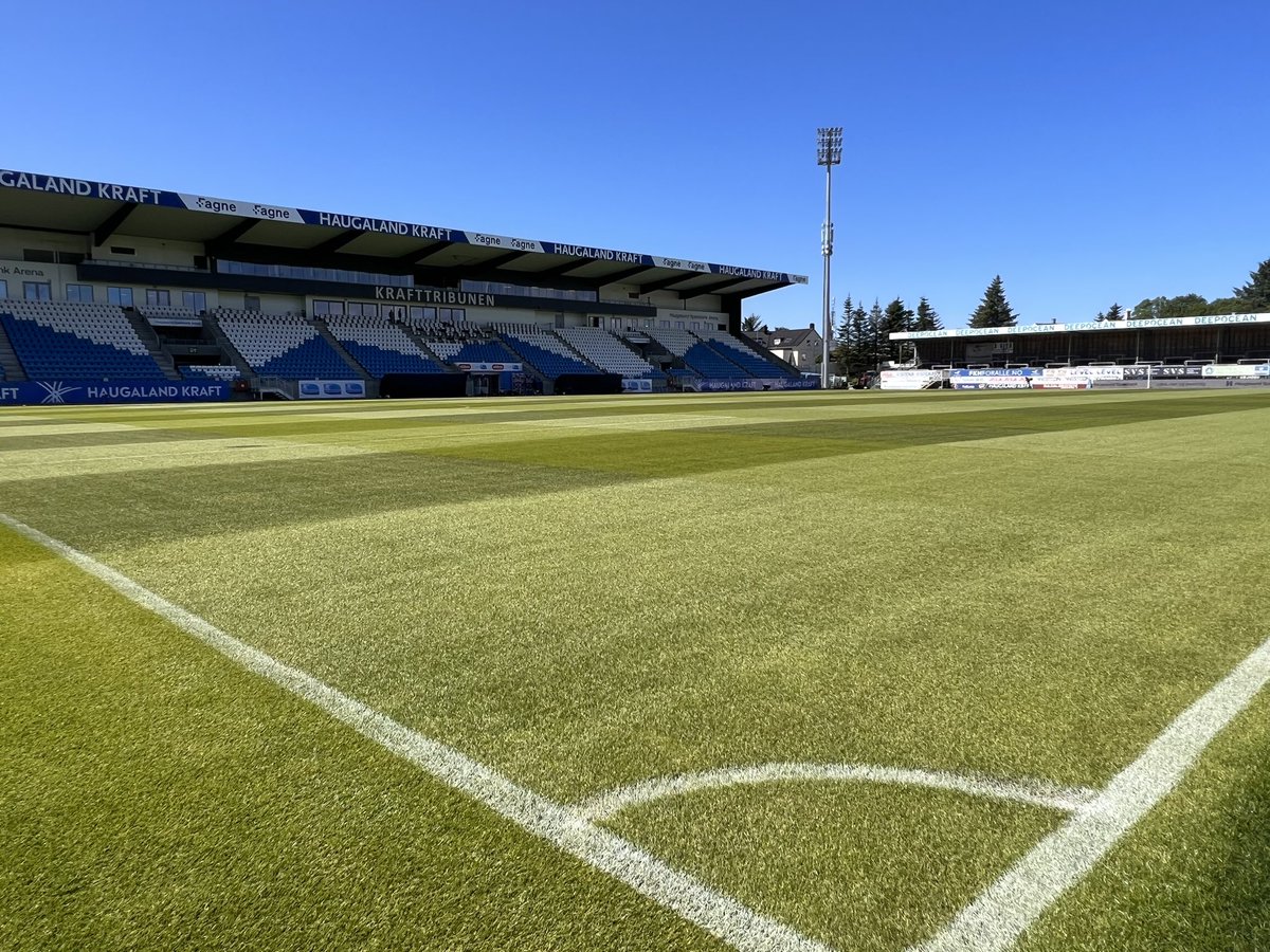 💥 KAMPDAG!
🆚<a href="/FKHaugesund/">FK Haugesund</a> - <a href="/RBKfotball/">Rosenborg Ballklub</a> 
🏟️ 4.000 solgte 6 timer før kamp!
🌤️ Nydelig kampvær
🌱 Deilig matte
🕔 Kampstart 17:00
🎫 fkh.ticketco.events/no/nb/m/e/fk_h…