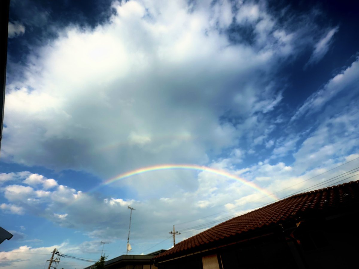 8watama's tweet photo. 虹🌈 https://t.co/W09wPkoL5k