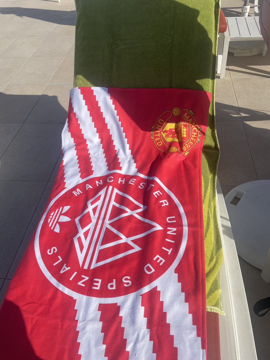 kevandrews1's tweet image. Bed for 2 weeks