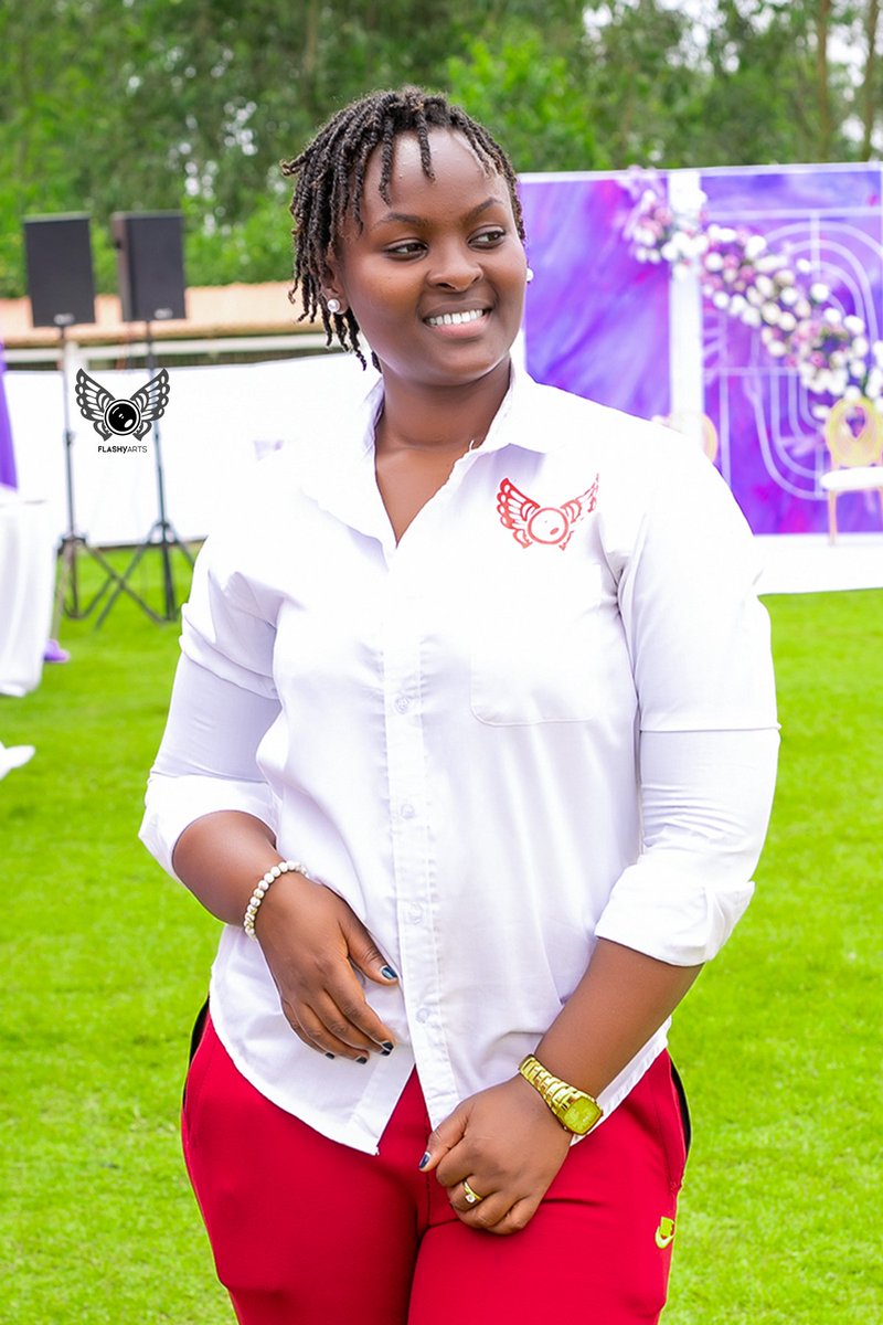 flashy_arts's tweet photo. Our C.E.O! Prudence Tusingwire is the lady behind all the @flashy_arts photography. Reach her on 07589943426 for bookings.
#photofreaks
#footprintsofart
#documentmemories
#femalephotographer https://t.co/ISQUC6Gobz