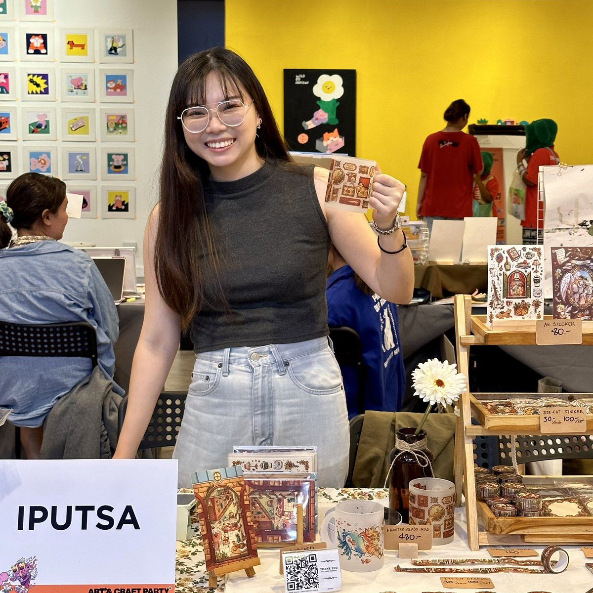 HeyNat's tweet image. Art Market at #MetroArt Bangkok
@iputsa 
@huuyaow 
@Natto_ntt 
@Cuisiniaworld