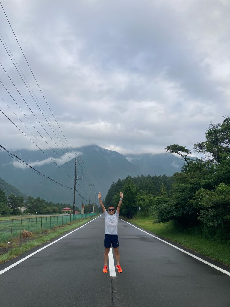 wringbeans's tweet photo. ふもとっぱらから無事帰宅🚗
朝霧高原道の駅への朝一ランからピラティスの後は、抽選で選ばれたカレー選手権の一般審査員
5チームが会場で作ったカレー🍛の味比べ
私は豆🫘のカレーが好きだった❤️
イベントは続くも途中で土砂降りになり帰路へ
また是非来年も参加します😄
#feelearth
#campjeep https://t.co/9n2lcrngIc