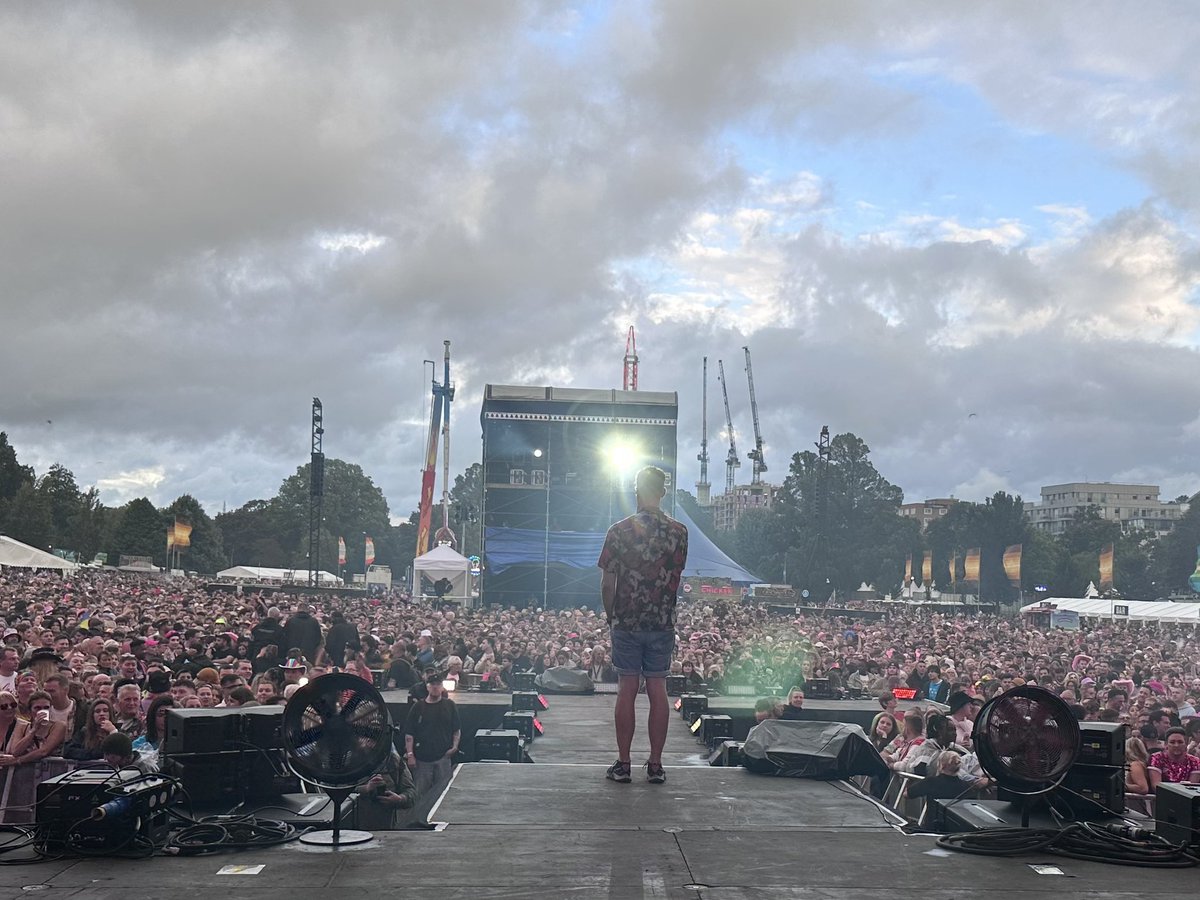 It’s <a href="/PrideBrighton/">Brighton & Hove Pride</a> weekend! 

Did you spot Heart &amp; our #PrideAtGlobal staff network in the parade yesterday? Or <a href="/richclarke/">Rich Clarke</a> at #FABULOSO in Preston Park? 

Rich will be back on stage today, look out for him if you’re coming along 🏳️‍🌈👋 #BrightonPride