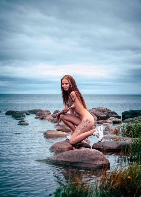 Some the last secret photos from my old first  outdoor photoshoot. Was so scared but exiting 😅  https://t<a href="/tag/models"class="tags"><span>#models</span></a><a href="/tag/model"class="tags"><span>#model</span></a><a href="/tag/nudemodel"class="tags"><span>#nudemodel</span></a><a href="/tag/sexy"class="tags"><span>#sexy</span></a><a href="/tag/fitgirl"class="tags"><span>#fitgirl</span></a><a href="/tag/tattoo"class="tags"><span>#tattoo</span></a>