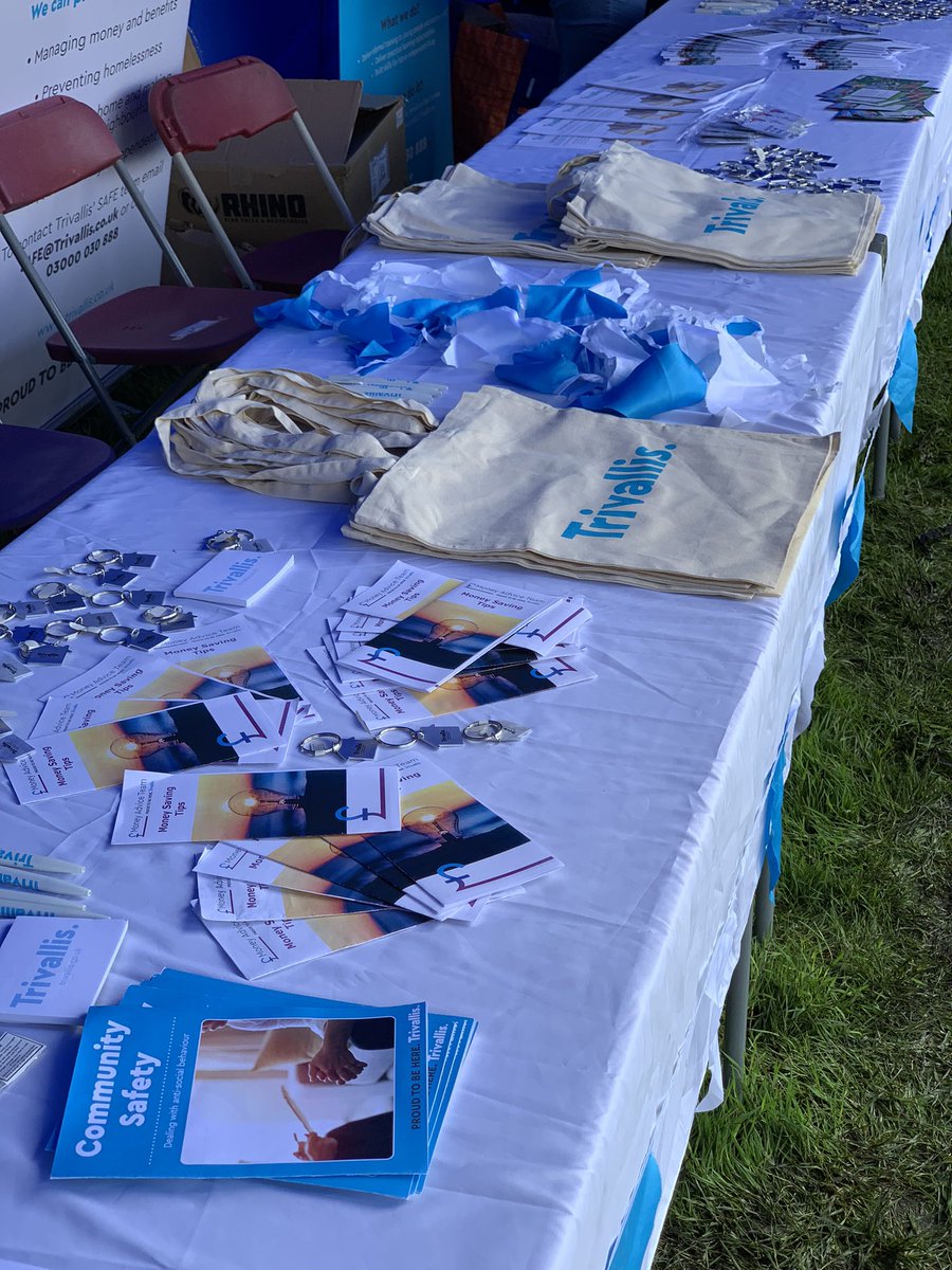 WeAreTrivallis's tweet photo. The sun is shining and we’re all set up and ready for a great day at the #BigWelshBite
Come on over and find out about our tenants support services and our work in the community.
We’ve got lots of freebies and fun on offer too!
#TrivallisConnects https://t.co/RqkaRVrpj6