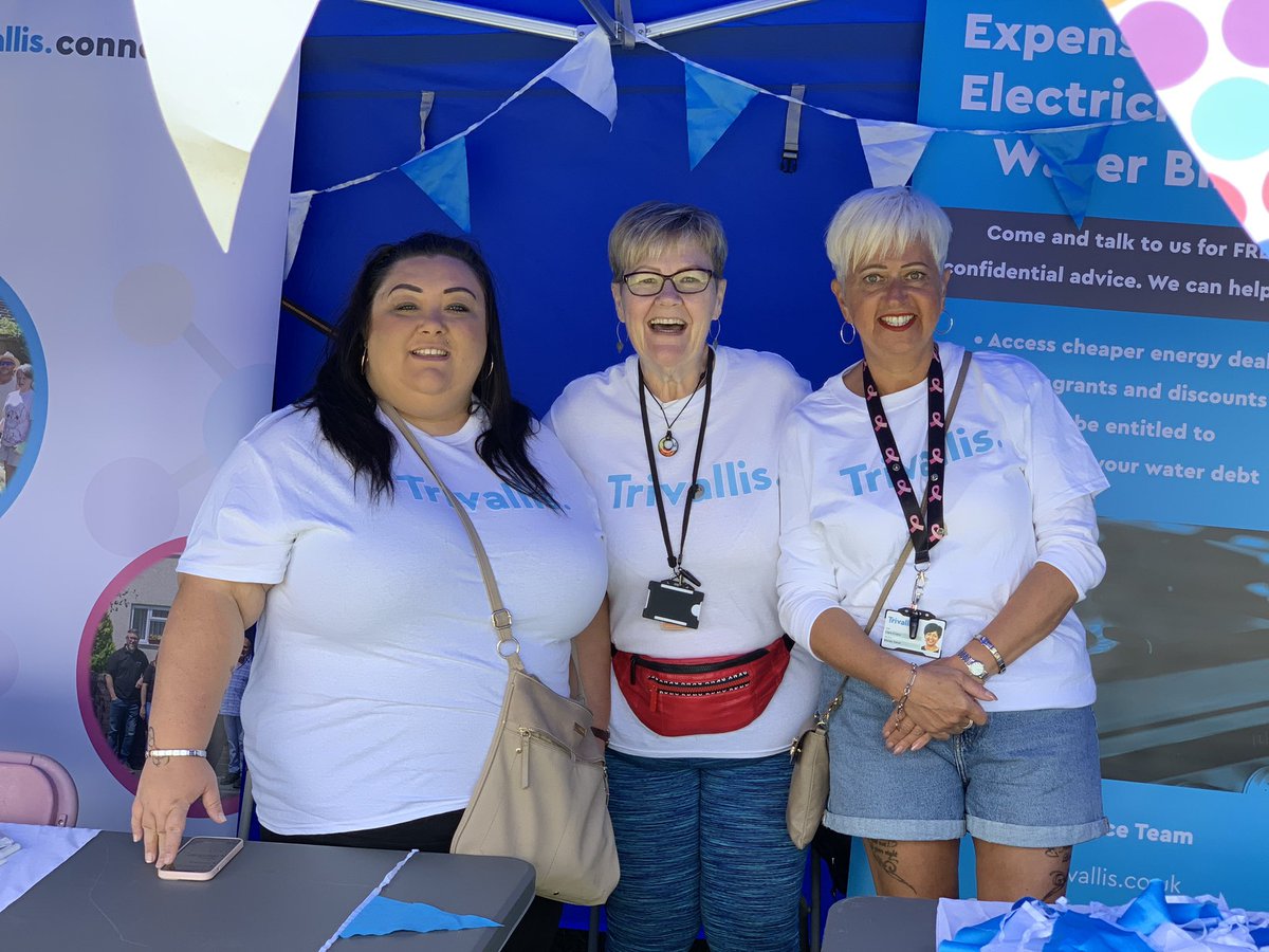 WeAreTrivallis's tweet photo. The sun is shining and we’re all set up and ready for a great day at the #BigWelshBite
Come on over and find out about our tenants support services and our work in the community.
We’ve got lots of freebies and fun on offer too!
#TrivallisConnects https://t.co/RqkaRVrpj6