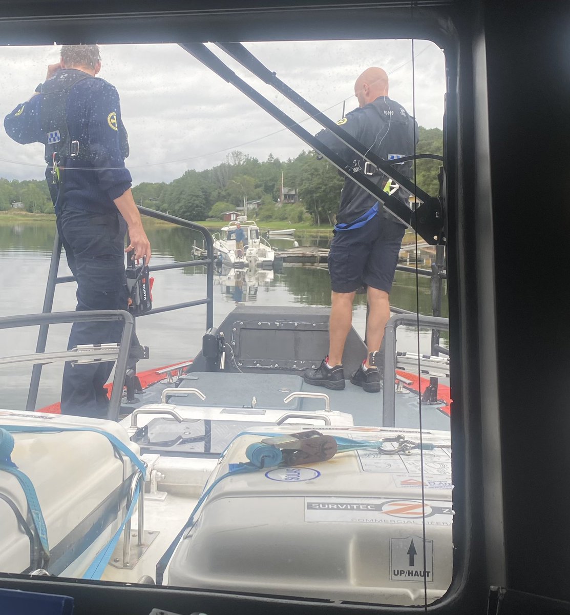 NSSR's tweet image. #RS156EivindEckbo hjelper flere som har mistet strømmen ;-) #nssr #redningsselskapet