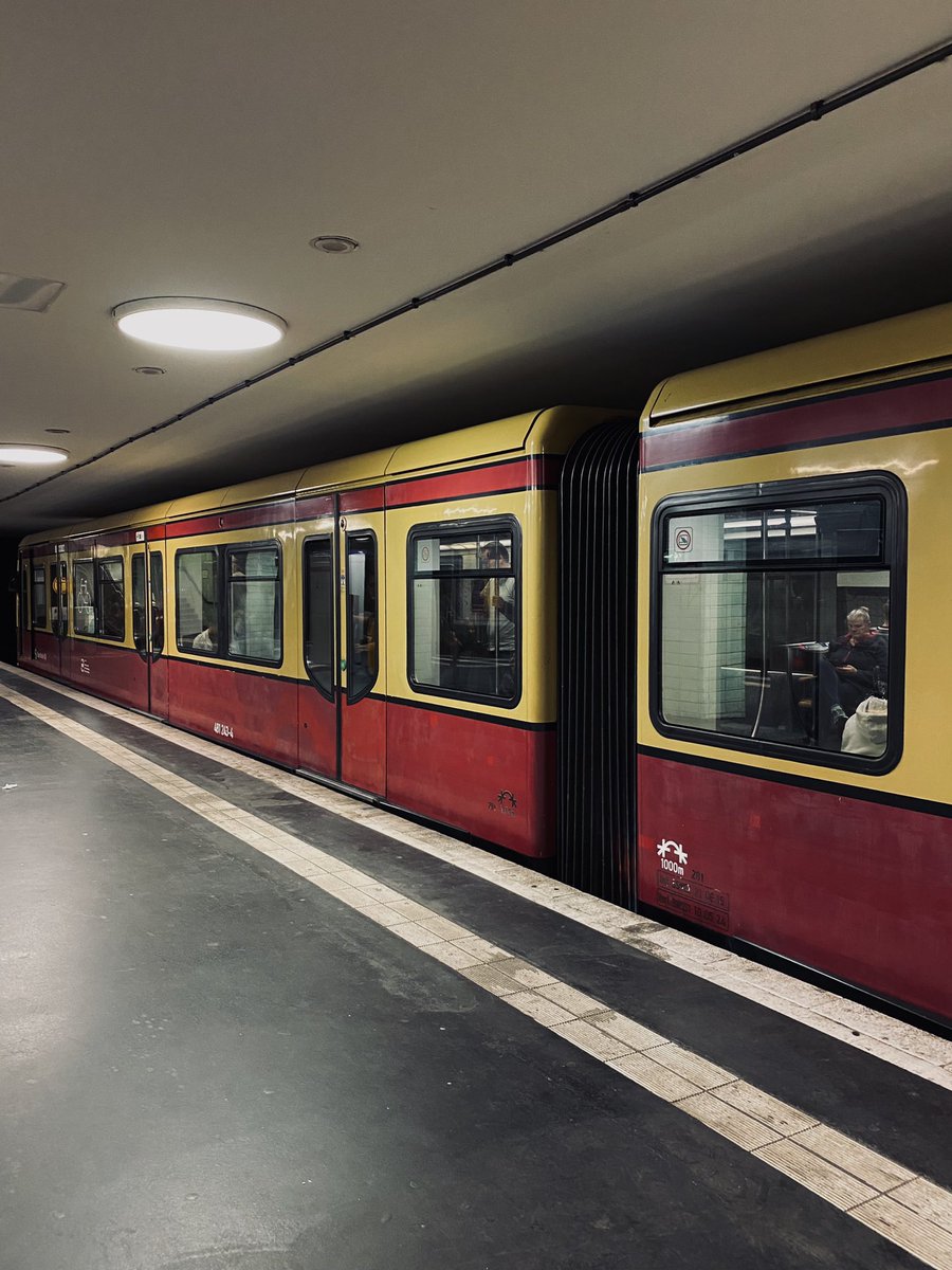 grantandy tweet media