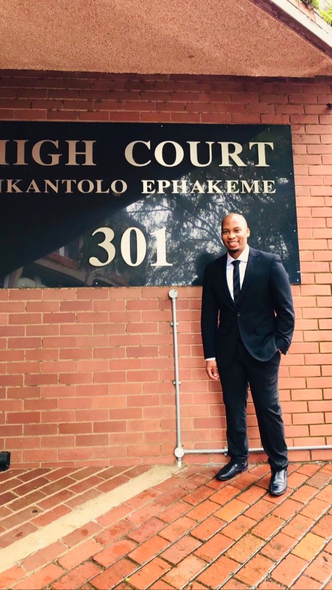 Location : DBN
Kids: 0
Age: 32           
Relationship Status : uyaphi lapho?👀

Looking for lady with no kids, min NQF 8 qualification who is in a profession that has a regulatory body &amp; who’s stomach doesn’t fold into a shape a burger when she sits down

#uMjoloWithAzola