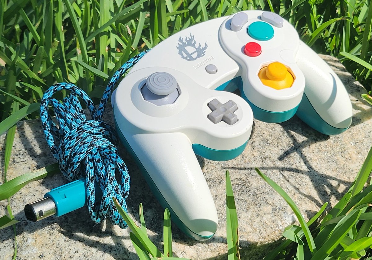 mickdoodle's tweet image. ~~ Hey friends, I gotta move these for my smashcon trip so here's a good deal! $200 shipped a piece! ~~
● Phob 2
● Tactile z / lubed rienne springs
● Paracords 😊
● Other mods upon request!