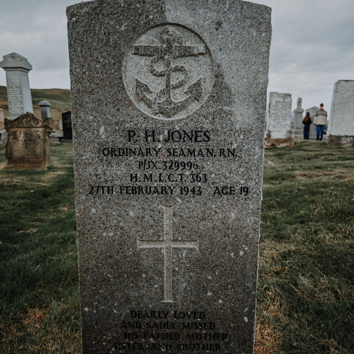 Artpocket's tweet photo. My favourite words on the gravestone. For the man resting at Durness. Not everyone can be extraordinary, there is beauty in being ordinary, hardworking person. There is pride in it too. https://t.co/OnqINPuhhA