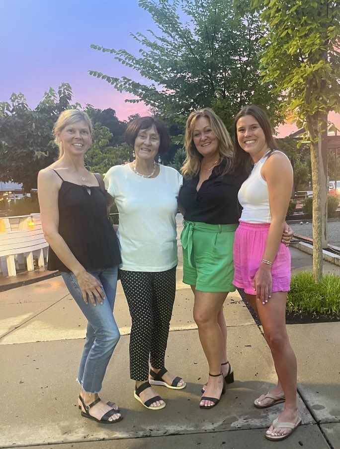 Happy national sisters day!
