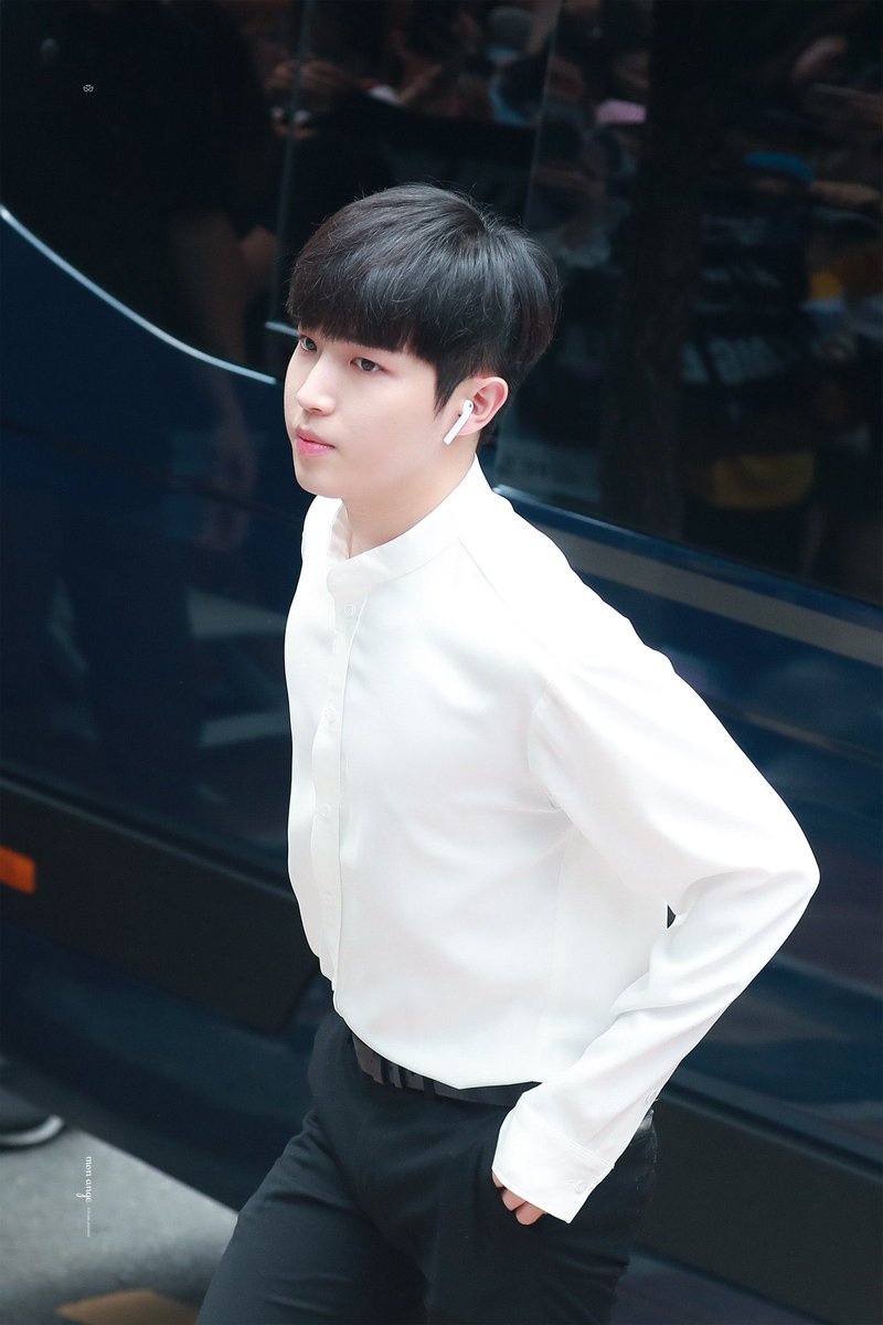 180807
워너원 데뷔 1주년 달콤커피
#김재환