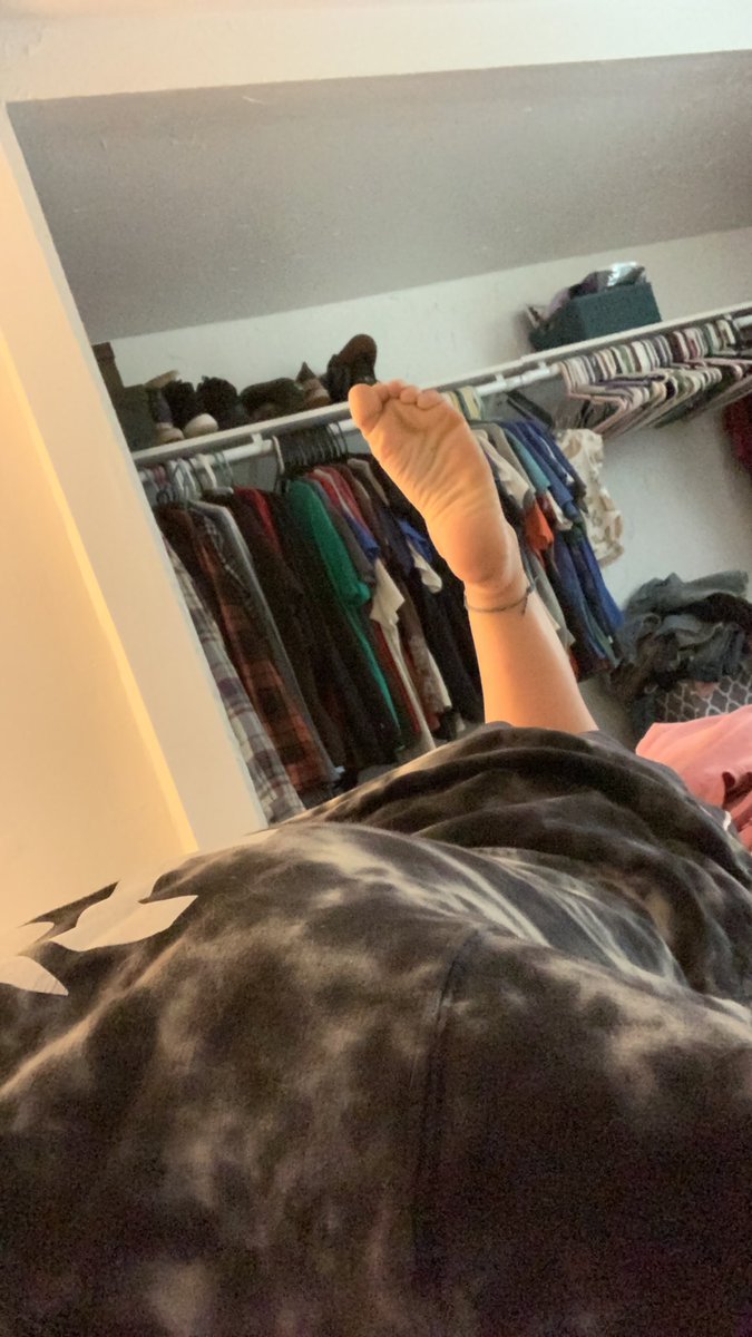 GoddessMilker's tweet photo. Cute sole Sunday 
Findom https://t.co/dKaRKC79FA