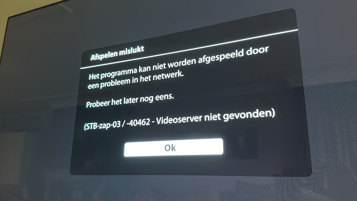 patrickvanrens's tweet photo. @nlpieter @KPNwebcare @oranjevrouwen Hier ook nog steeds… gaat niet goed he @KPNwebcare https://t.co/ujfVWuw29L