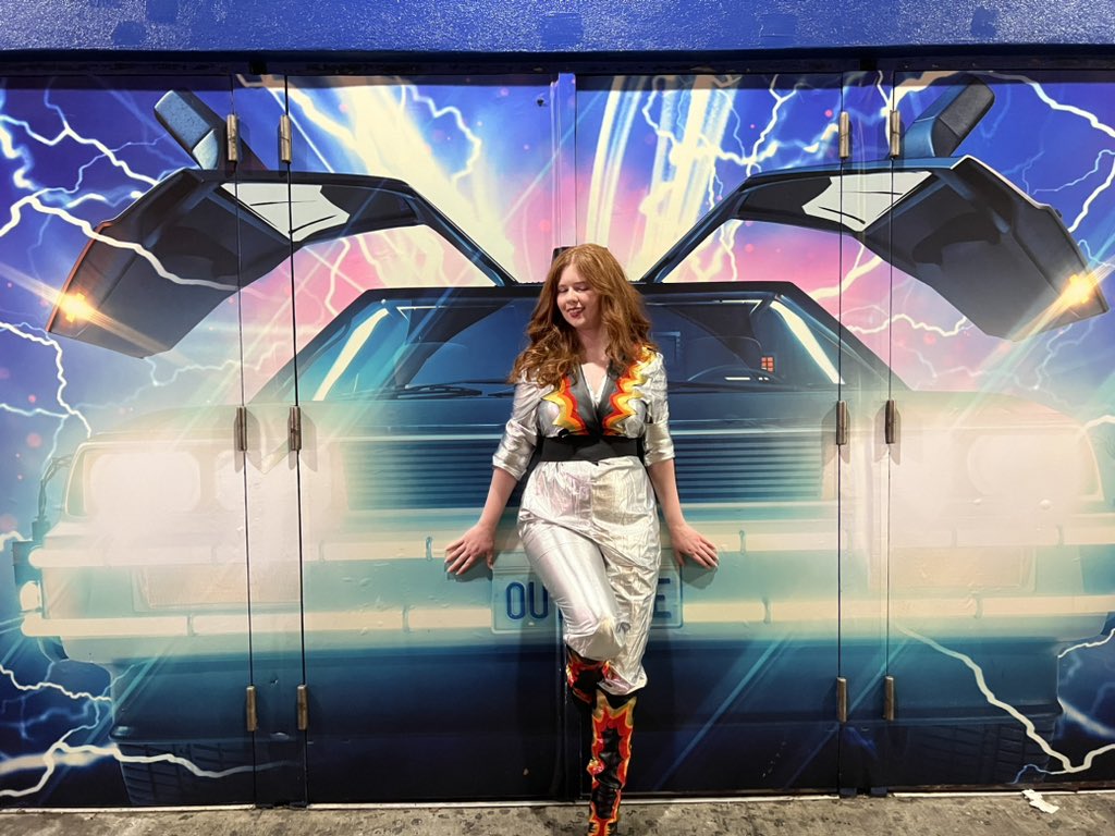 70snancydrew's tweet photo. @BTTFBway Delorean girl here to tell you it works! https://t.co/dXPXMXqR7C