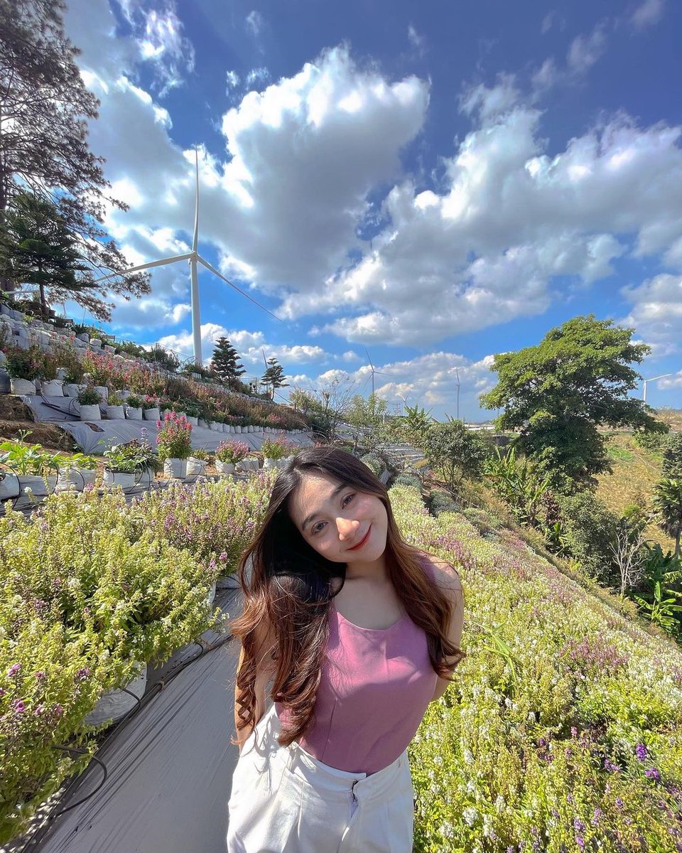 ParreeNong's tweet photo. 𝘍𝘪𝘯𝘥𝘪𝘯𝘨 𝘴𝘰𝘭𝘢𝘤𝘦 𝘢𝘯𝘥 𝘣𝘦𝘢𝘶𝘵𝘺 𝘪𝘯 𝘵𝘩𝘦 𝘩𝘦𝘢𝘳𝘵 𝘰𝘧 𝘵𝘩𝘦 𝘱𝘢𝘳𝘬 🌷 https://t.co/UauUjimWm4