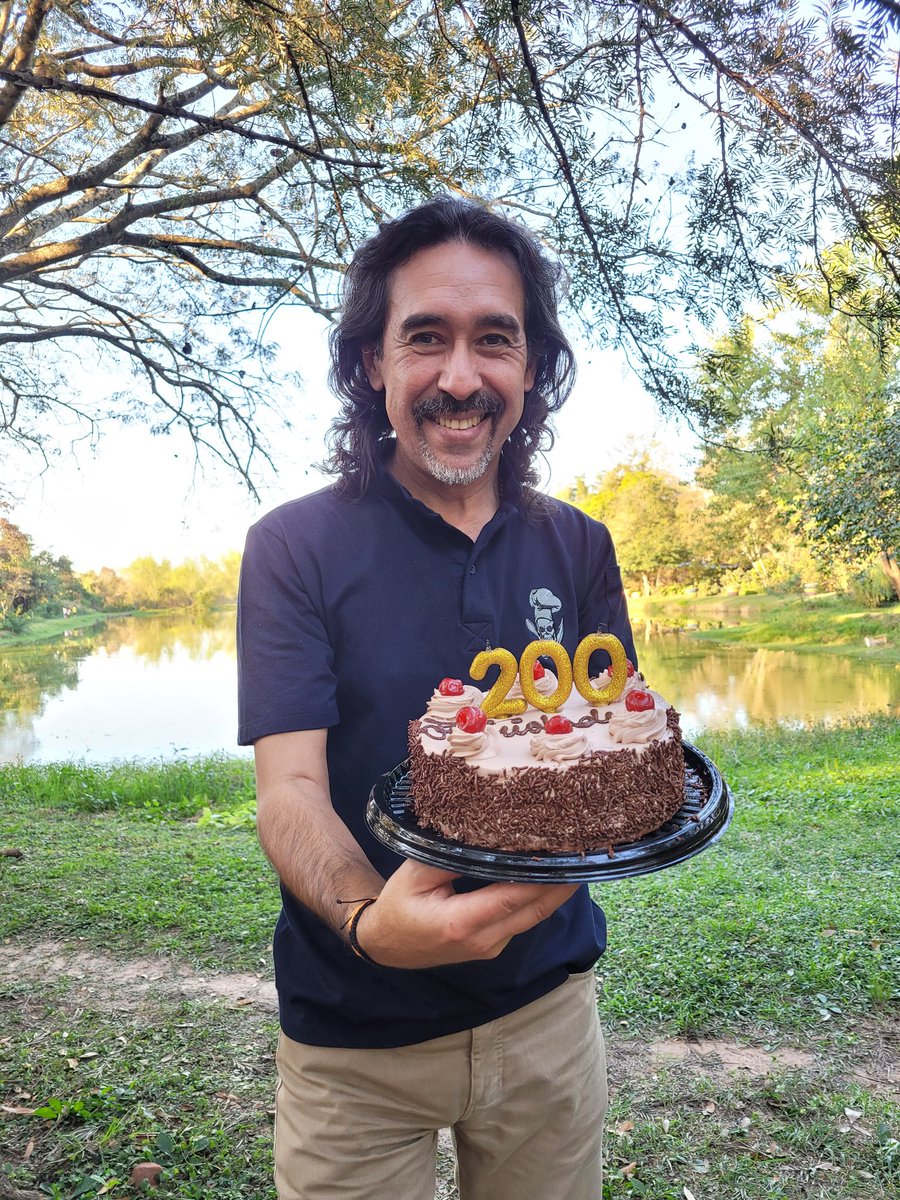 MichelinOrtiz's tweet photo. Hoy celebramos #200Programas de #Pehechamina por @C9NParaguay con la querida Chef Adriana Sosa, nuestro Director Cristhian Mendez y todo el gran equipo 👏🏻👏🏻👏🏻 https://t.co/1NSeQbnaxy