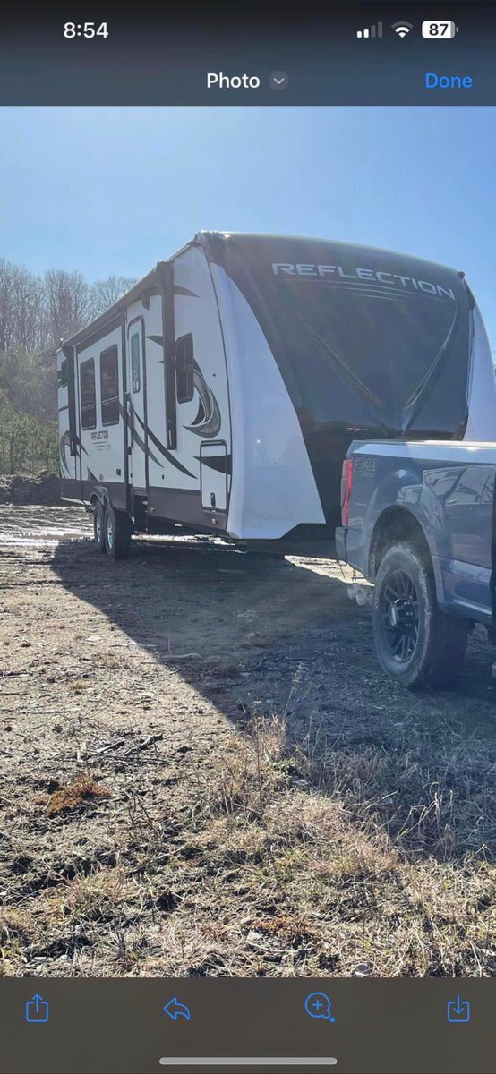 Muskoka411's tweet photo. Anybody know this person? 

Came into a shop yard at 2 in the morning last night and broke into a bunch of vehicles. 

He stole a 34 ft camper trailer out of the yard. 

Anyone in the area of gryffin lodge road, madill church, aspdin road if you have video surveillance please check your footage from last night. Please be on the lookout for this vehicle and report any sightings to the OPP.