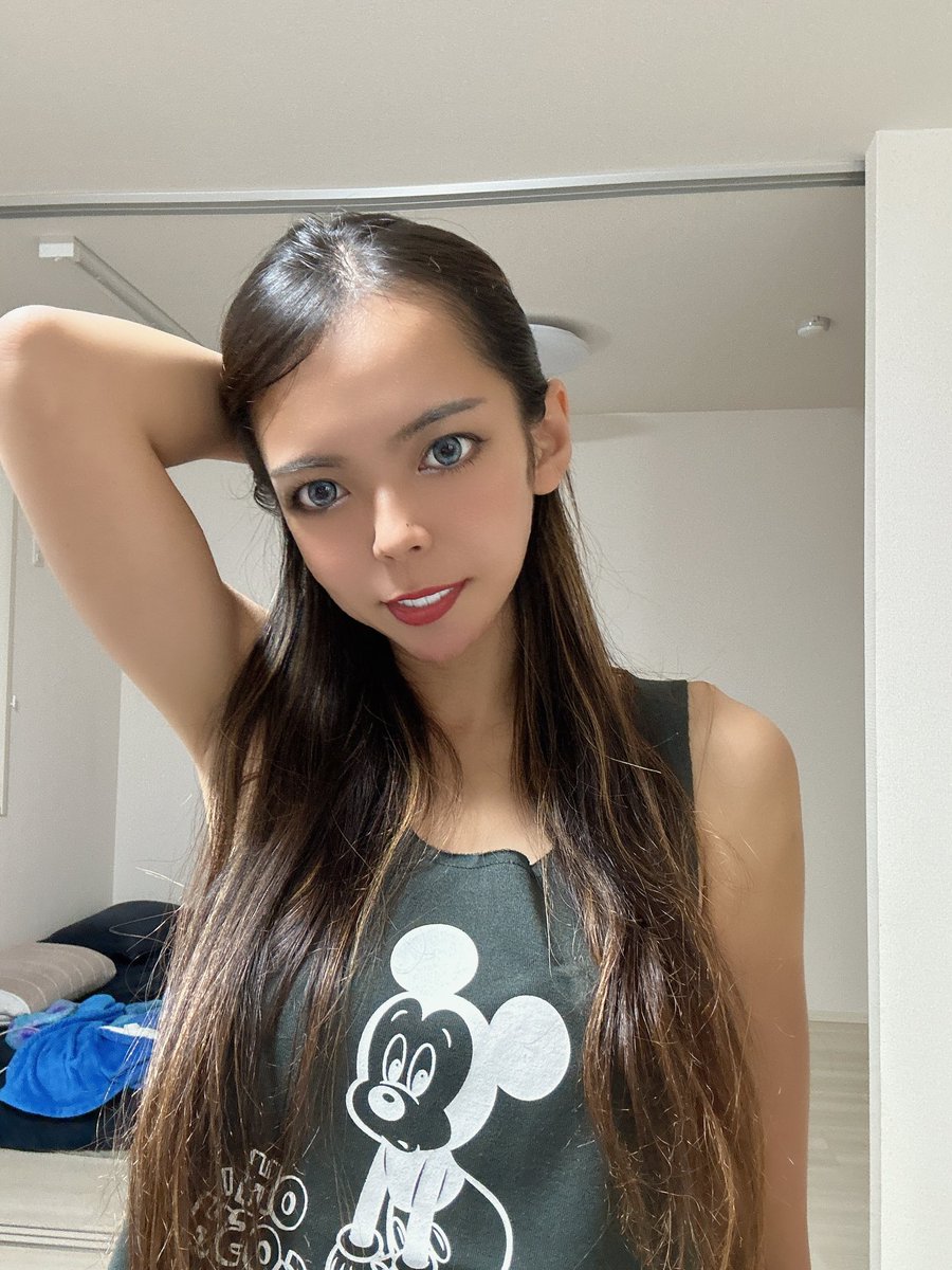 kanachu_benz's tweet photo. loveilのカラコンは最強🔥 https://t.co/c9oFuOmdUT