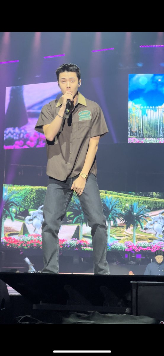 ohsehun9294's tweet photo. รักเค้ามากขึ้นทุกวันแงง ดีใจที่ตัดสินใจไปทุกวัน #EXOSC_BackToBackinBKK #EXOSC_BackToBackinBKKDay2 #EXOSCinBangkok https://t.co/L7h3ALJK6H