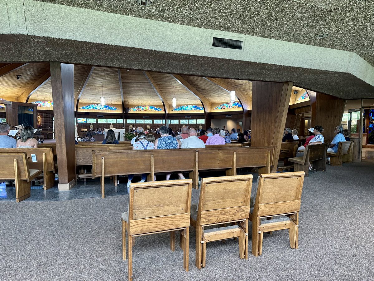 GoodShepherdWM's tweet image. #viewfromthebackpew ⛪️ Have a blessed Sunday! 🙏🏼✝️