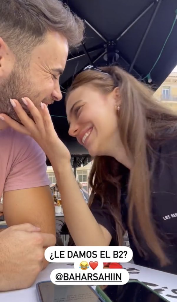 Previously Pink tweet media