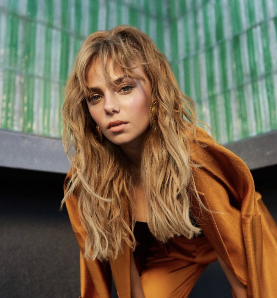 Previously Pink tweet media