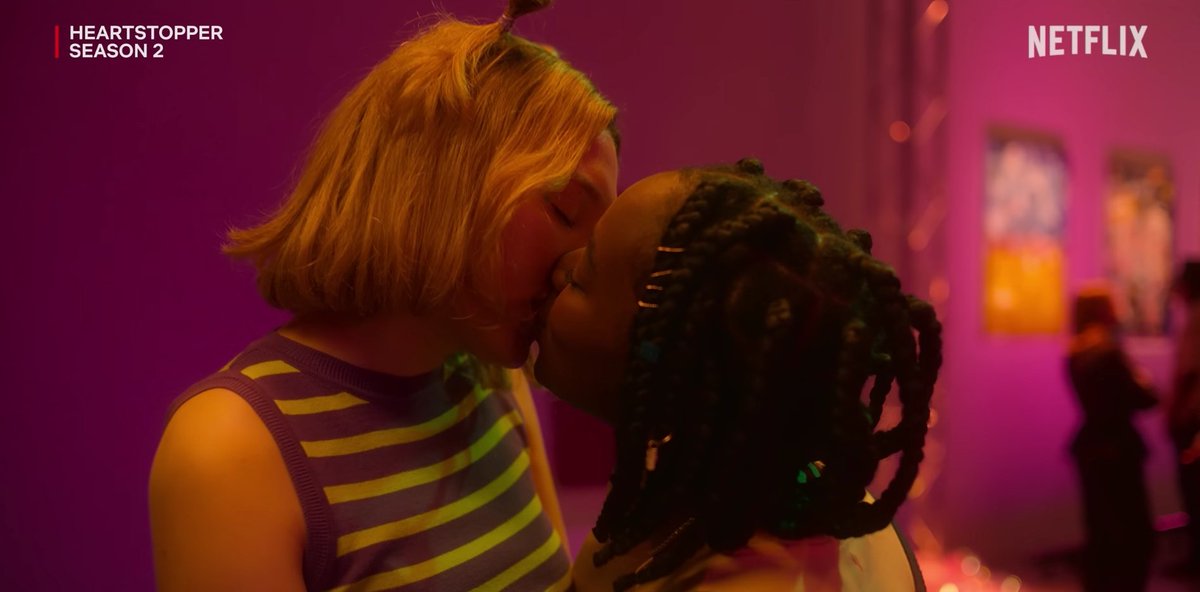 sapphicslike's tweet photo. tara and darcy https://t.co/tF0ziyG1FJ