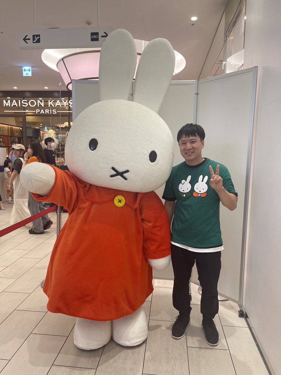takeppawer's tweet photo. 今日はミッフィーちゃんに会いに行きました！ https://t.co/x1HAHPc5kW