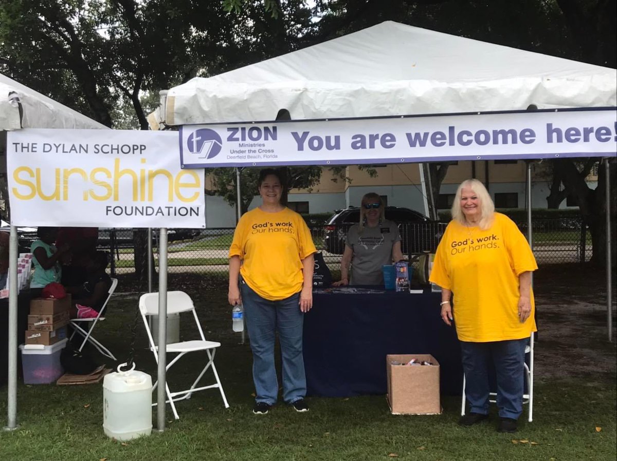 ZionChurchDFB's tweet photo. Great time at the #backtoschoolbash with our partner @dfbcommunitycares at the City of Deerfield Beach https://t.co/qCcJZPKyDo