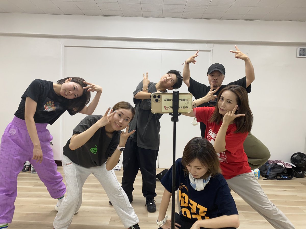 10/15に向けてV:C練してきましたー！
怒涛のようにひっきりなしにあれやこれやとやりました…が、まだ1/3くらい！笑
お互いの距離感や会話が懐かしく、当日の楽しみがどんどん膨れています✨

チケットお早めに！
tiget.net/events/261492

#100日後に復活するビクセス
#20231015viccess_unraveltokyo