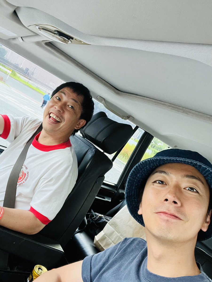abcz_official's tweet photo. デート❤️

河合郁人
#森田哲矢 さん
#古着フェス https://t.co/Ahh0mueJfF