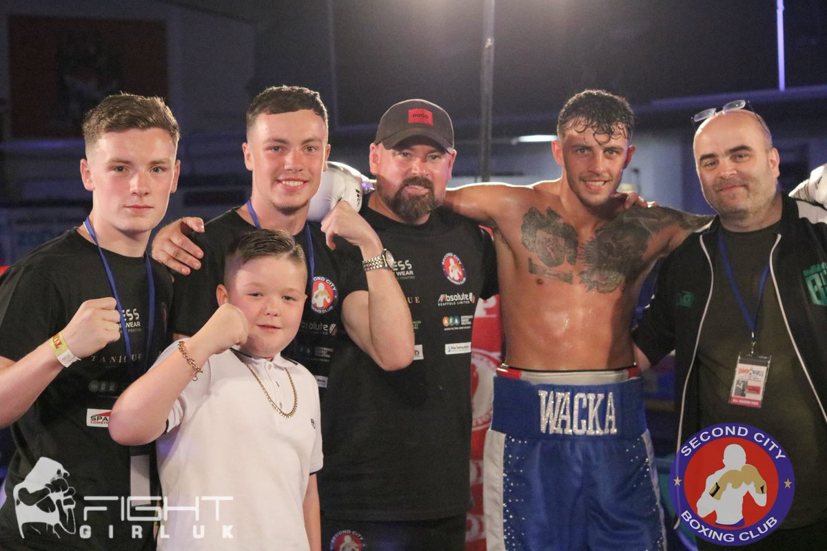 Busy month in September first one 9th September going to be a great show at planet ice 💯can’t wait to have 2 fights so close to together after we do the job on the 9th we are back out in Cannock on the @the_excelsior_sporting_club 
I’ve been telling everyone that I wanna busy💯
