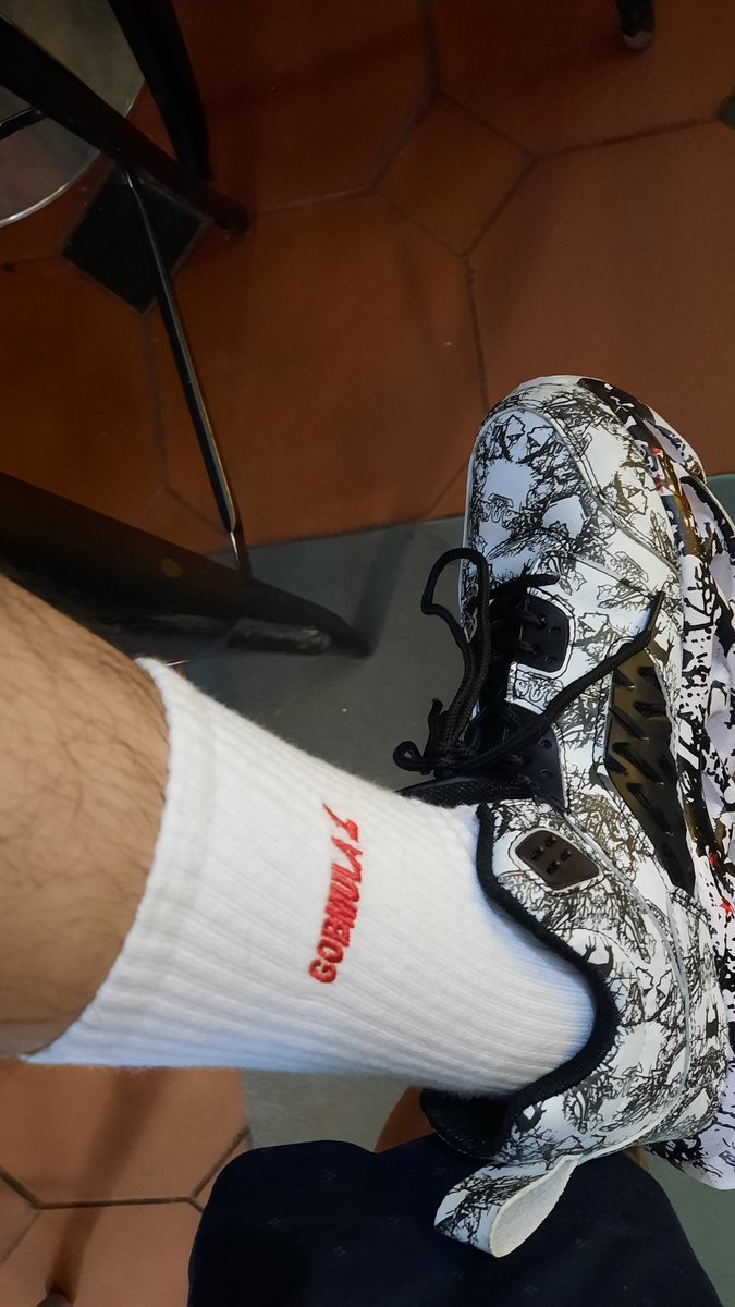 Raven__Wong's tweet image. I&apos;m wearing gobmula 1 socks at SG goblintown. 

@goblintown 

#gobmula #Singapore #goblintown