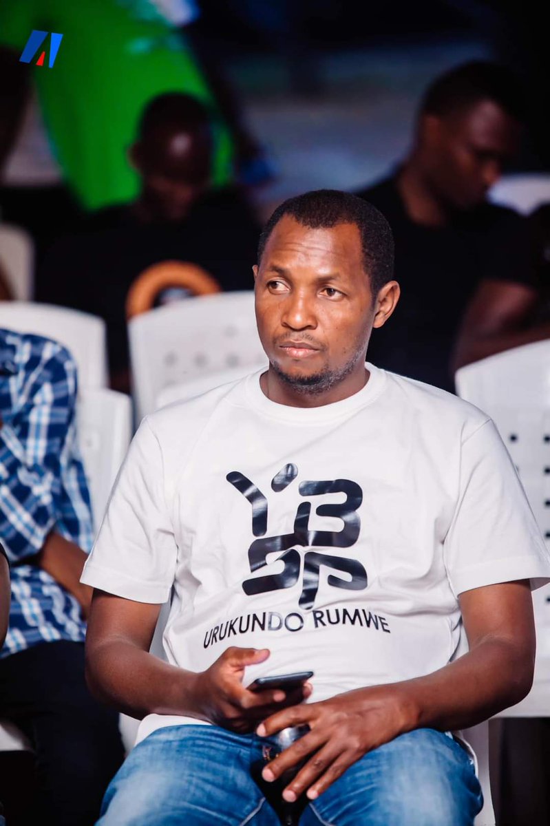 ybspburundi's tweet photo. Par la même occasion,Arthur Mugisha Représentant légal de YBSP, a rappelé que la Campagne Sorora Ikaye est toujours ouverte et que les contributions sont toujours les bienvenues.
@OPDD_Burundi
@UNICEF_Burundi
@bafashe
@mamadimanche
#YBSP
#Urukundo_rumwe
#Small_steps_big_changes https://t.co/NRSkSxqHNX