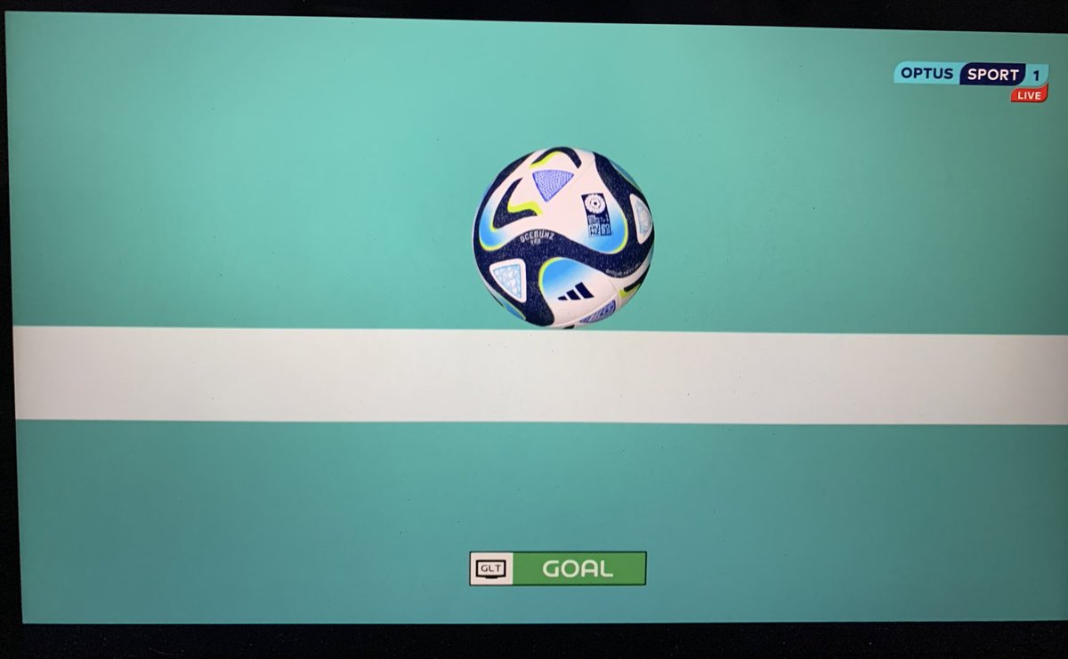 TomWilliamsPol's tweet photo. That has got to be the closest goal line technology decision I have ever seen in my life.

Football is a game of inches and on this occasion, a game of millimetres. Completely insane. 

#SWEUSA #FIFAWWC https://t.co/wgvN0nhxCf