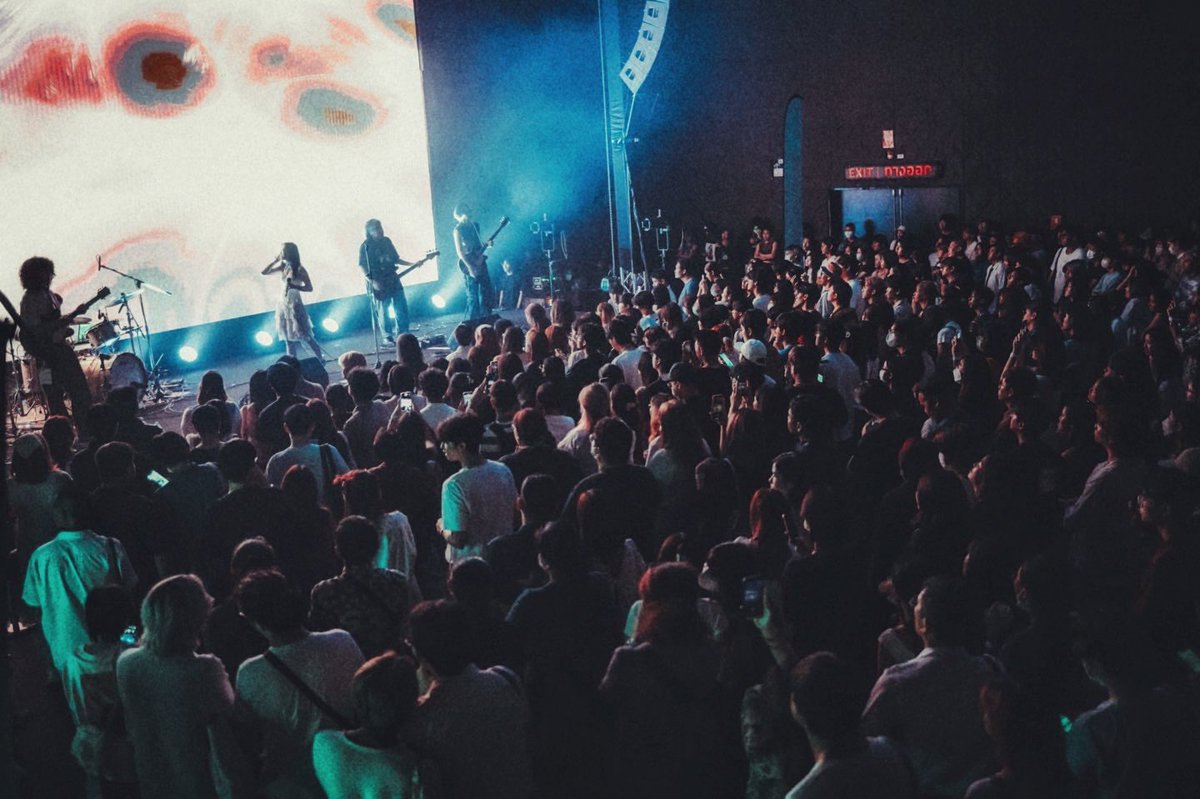 hinanoktty's tweet photo. last night at HOROYOI presents ‘4 Taste of Moment’

it was so fun!!! tysm! it was so nice to hear you sing and โยกหัว with me lol🥹💖

(&amp; congrats to anyone who made it to the end of my ig story reshares😂 เก่งมาก!555)

#Hinanoliveshow #horoyoi #4tasteofmoment #lidoconnect https://t.co/ZkIlTtmRhh