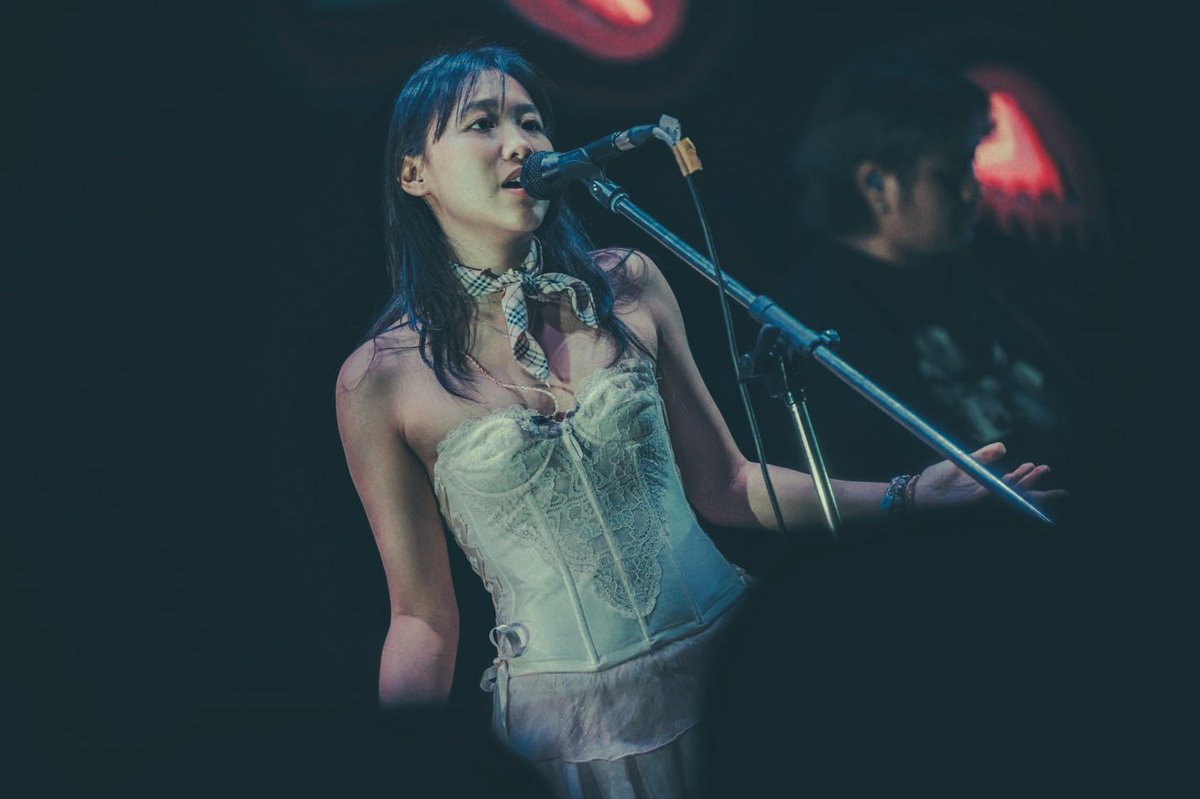 hinanoktty's tweet photo. last night at HOROYOI presents ‘4 Taste of Moment’

it was so fun!!! tysm! it was so nice to hear you sing and โยกหัว with me lol🥹💖

(&amp; congrats to anyone who made it to the end of my ig story reshares😂 เก่งมาก!555)

#Hinanoliveshow #horoyoi #4tasteofmoment #lidoconnect https://t.co/ZkIlTtmRhh