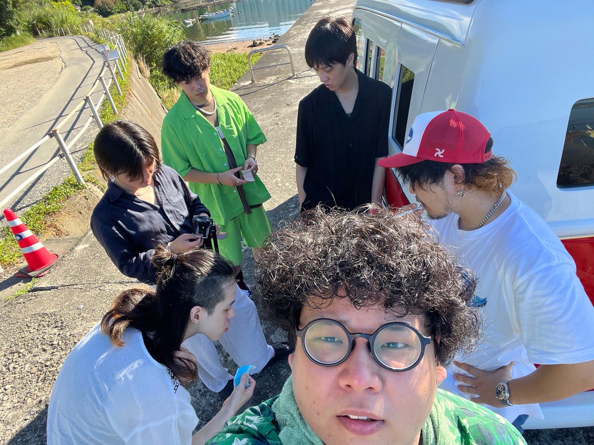ZUKEDONPA's tweet photo. 【お知らせ②】

新メンバーとして
ギターリスト『大鹿ヨシキ』が加入する事となりました！

そしてアー写も更新！

今後の流れとして直近で
8月末 新MV公開予定
9月13日　約1年ぶりのライブ予定(後日詳細発表)
となっとります。

何卒‼️‼️‼️‼️‼️
#ZUKEDO
#バンド https://t.co/gCGQHiUipb