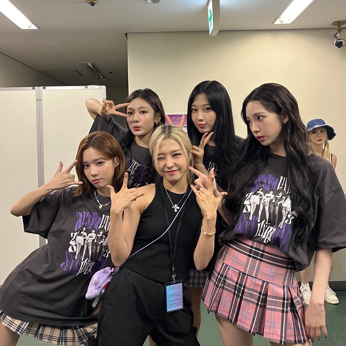 wtloverclub's tweet photo. 230806 댄서님 인스타그램에 #에스파 🩷 https://t.co/XMOSQuNtd8