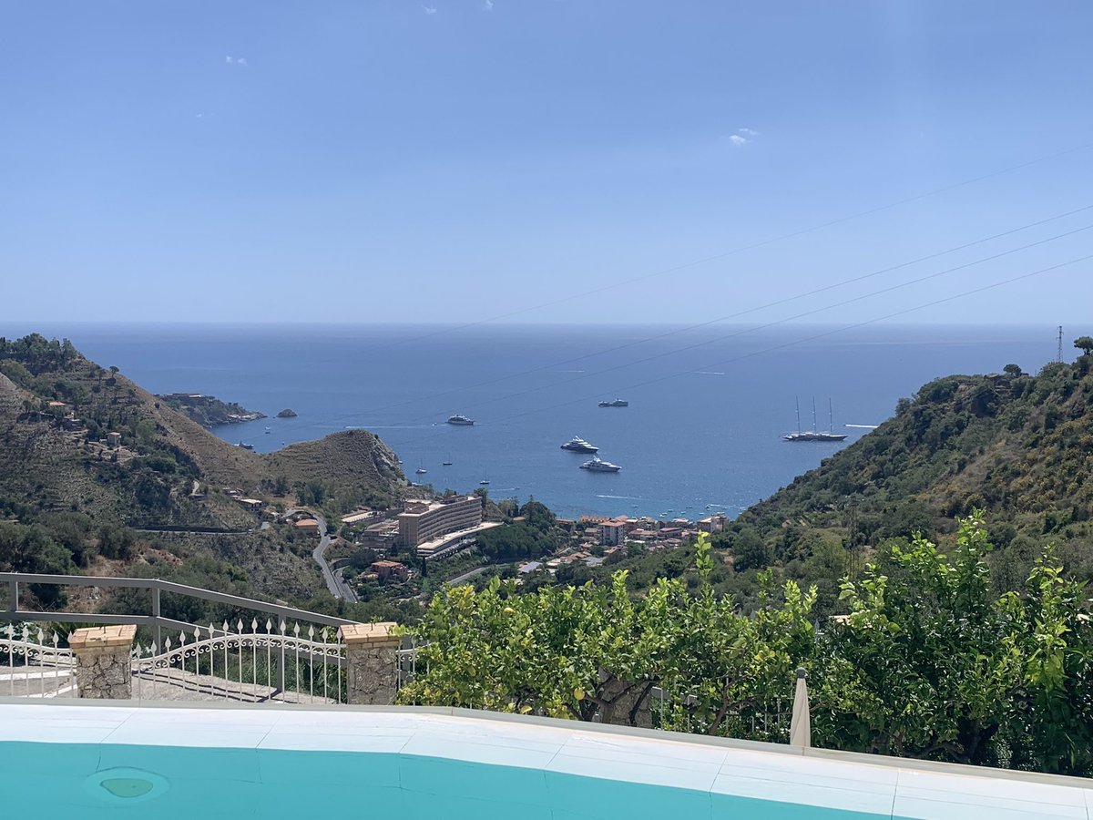 BrucegoingGreen's tweet photo. @blauwekijker Sicily 🤌 Bellissimo 😎… eerste keer … tis bere chic 🌞 https://t.co/OksgeAEp0Z