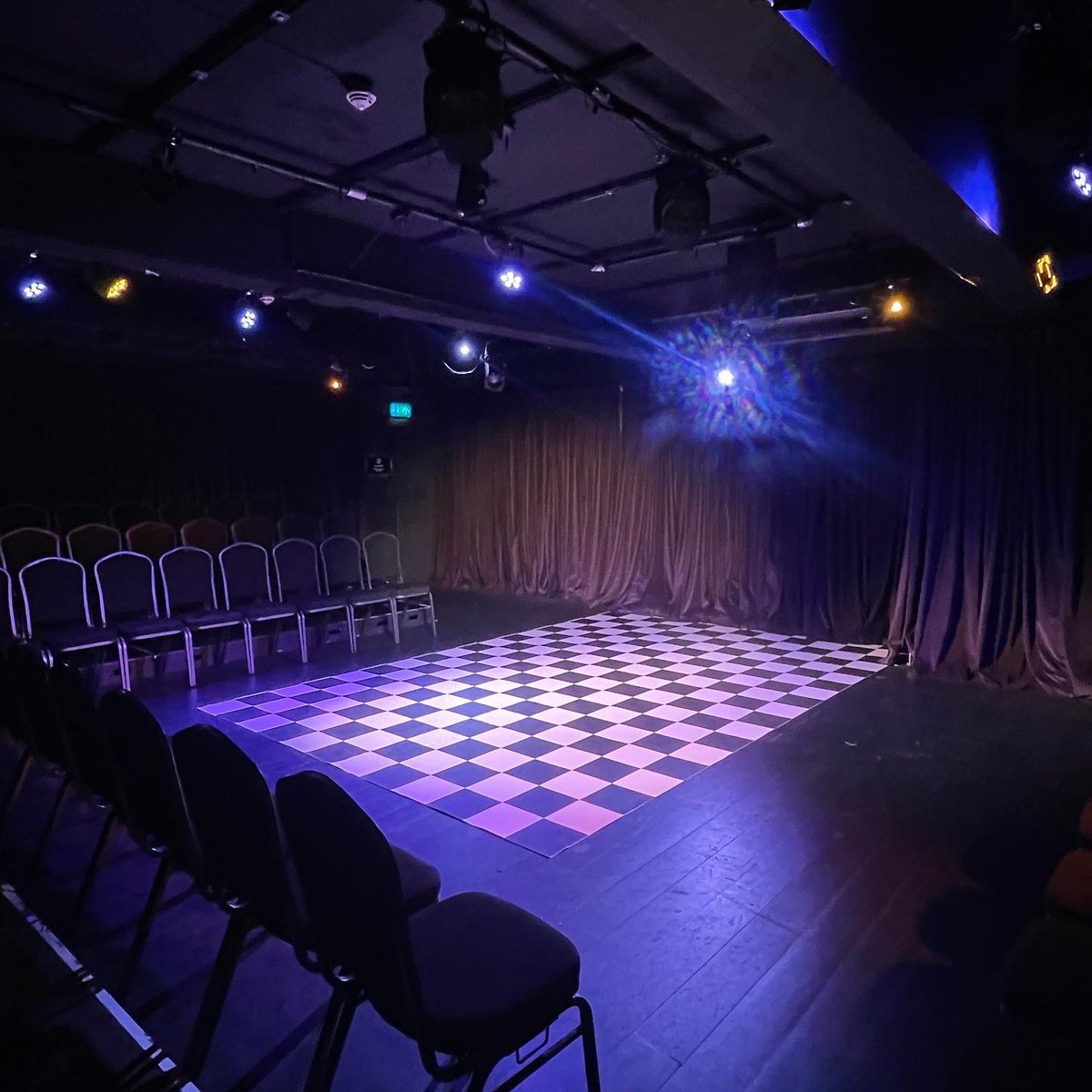 CB1Poetry's tweet photo. Tonight’s the night! 🤩 CB1 returns to Cambridge as an open-mic night. Come along to the Town and Gown in Cambridge for an evening of Poetry! Doors open at 18:30 https://t.co/mMM4RKZFJx