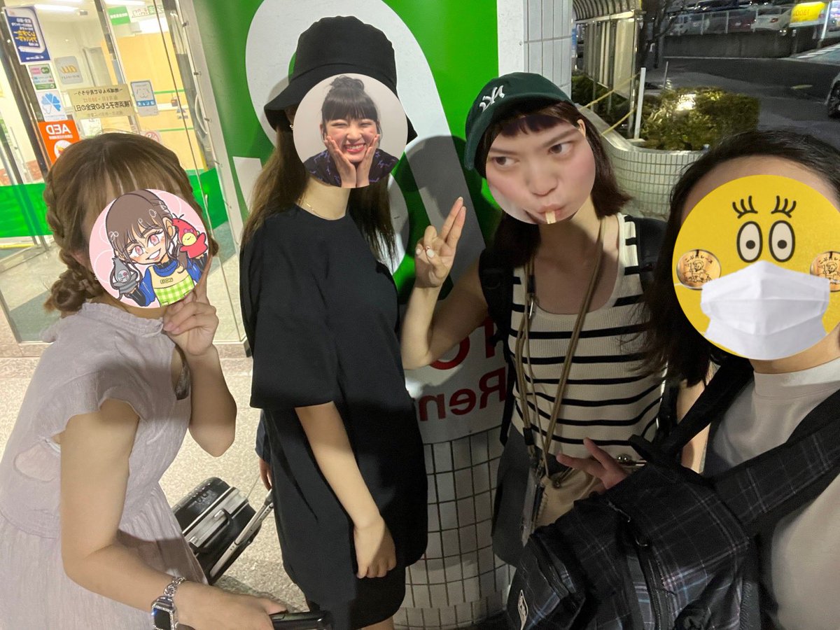 _ojiojipen_'s tweet photo. 出発からレンタカー返したよのところまでちゃんと記念に写真あるのおもろい
ほんまに4人で行けて嬉しかった〜〜楽しすぎたから来年も絶対💚🩷🧡💛🩵 https://t.co/sKpDxdRlN3