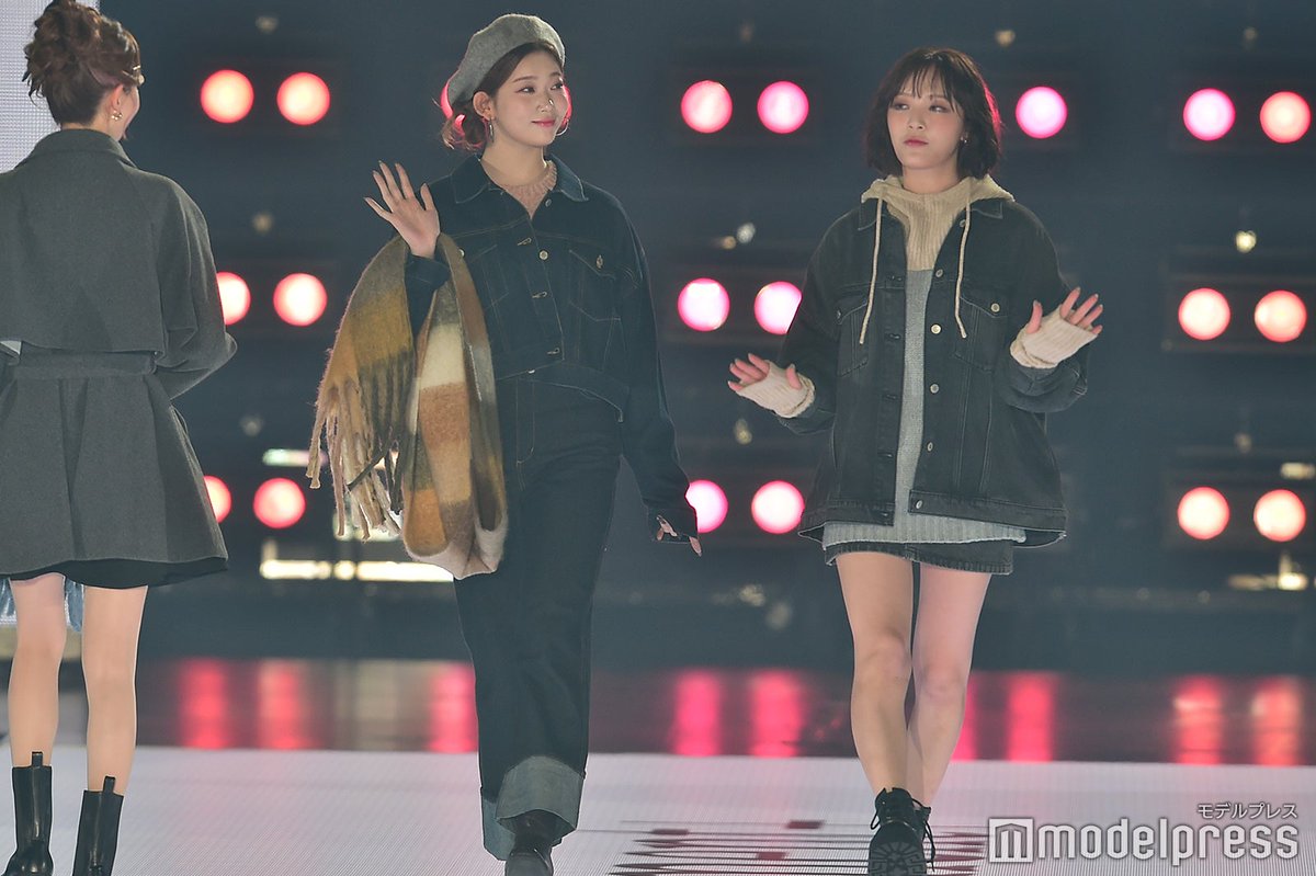Billlie_info's tweet photo. 📸 Kansai Collection Autumn &amp; Winter 

#빌리 #ビリー #BILLLIE
#츠키 #문수아 #TSUKI #MOONSUA https://t.co/kVOtjoTqmB