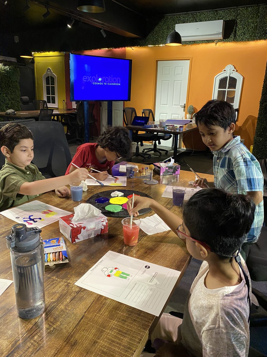 explorebyyumna's tweet photo. 🎨 ✨ Witnessing our young dreamers boundless creativity, we set out on a mission during summer camp as they painted mesmerizing postcards destined for the astronauts 👩🏻‍🚀 

We love to celebrate the power of art to ignite the brightest dreams in the minds of tomorrow's explorers!🚀 https://t.co/9DKNo42zhT