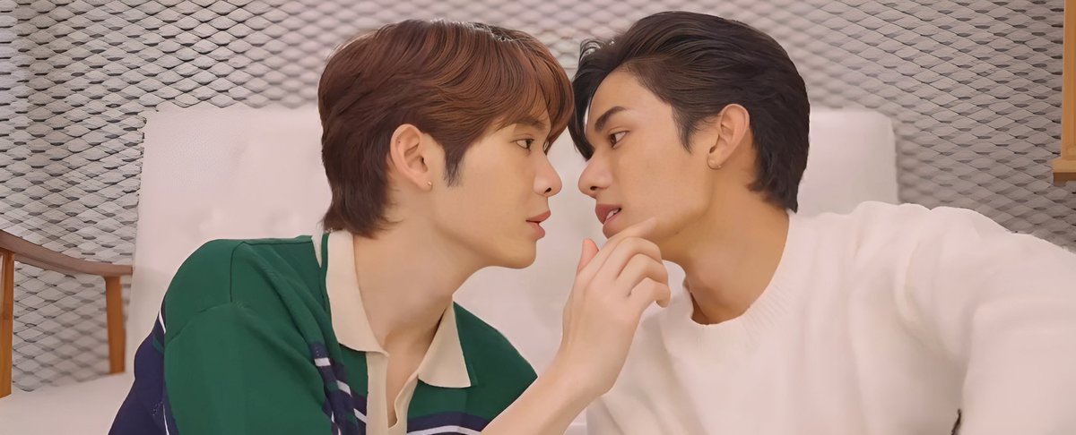 mmokq_02's tweet photo. ไหนคะ สิวขึ้นตรงที่ใดดดดด เจลแต้มสิวหวานเยิ้มมมม
#NetJames #TROUBLESSxNETJAMES https://t.co/9ZeTVFvqQt