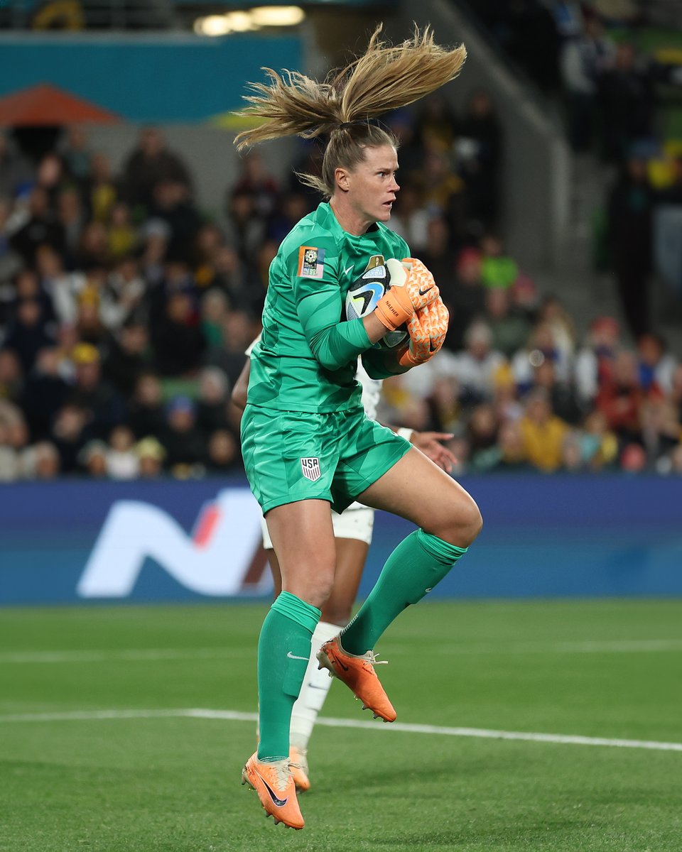 SOCCER.COM tweet media