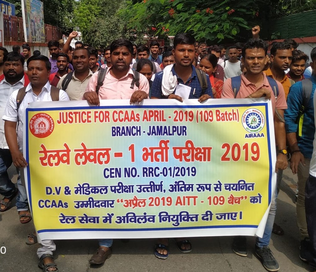 Allapprentices's tweet photo. ◆ Railway Group D Recruitment - 2019 CCAA Quota candidates really want joining order of hold CCAAs issued by Railway Board till 31st August @RailMinIndia
◆All the RRCs were closely scrutinized the documents at DV stage.
◆ Why is the recruitment being delayed deliberately? https://t.co/LpAcVzVxj2